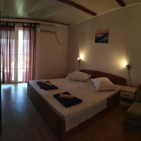 Apartman Rodic Omis Luaran gambar