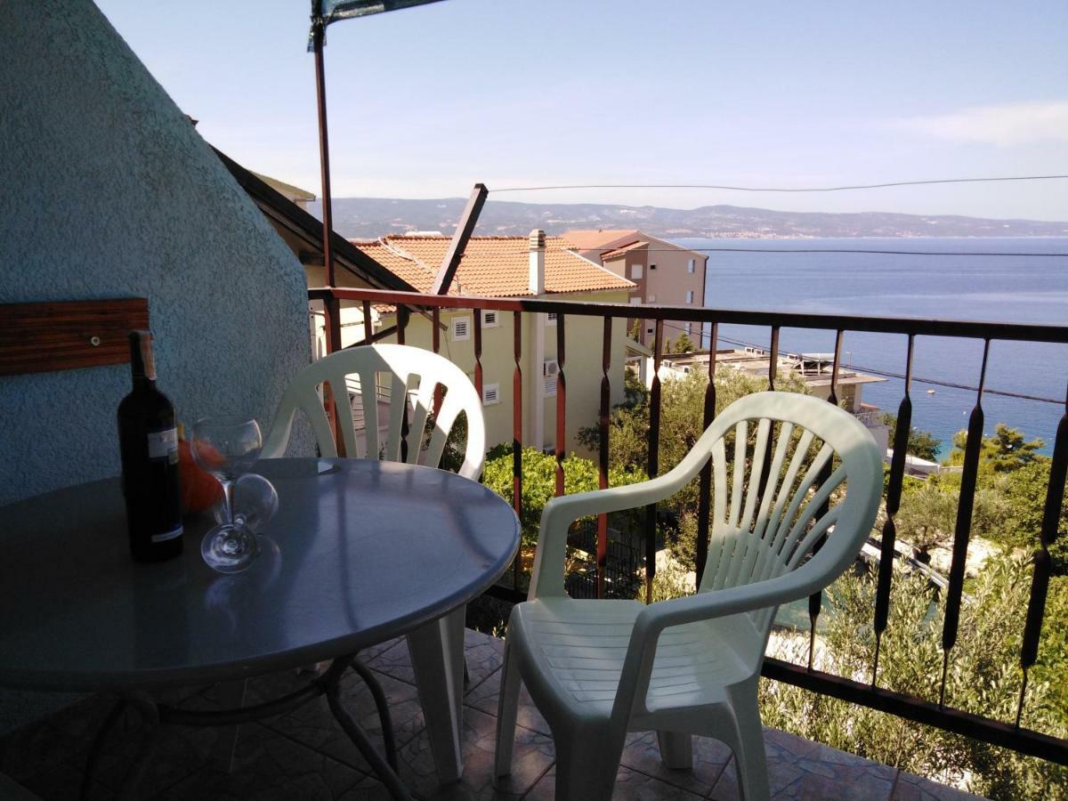 Apartman Rodic Omis Luaran gambar