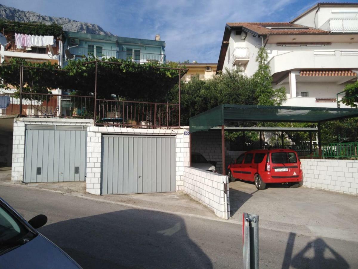 Apartman Rodic Omis Luaran gambar